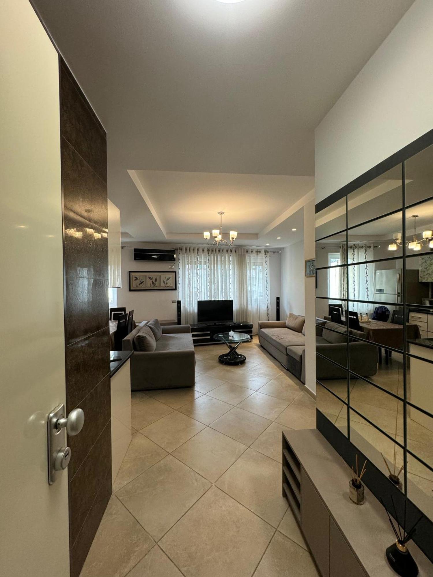 Diem Apartment Near Pazari I Ri Tiranë Ngoại thất bức ảnh